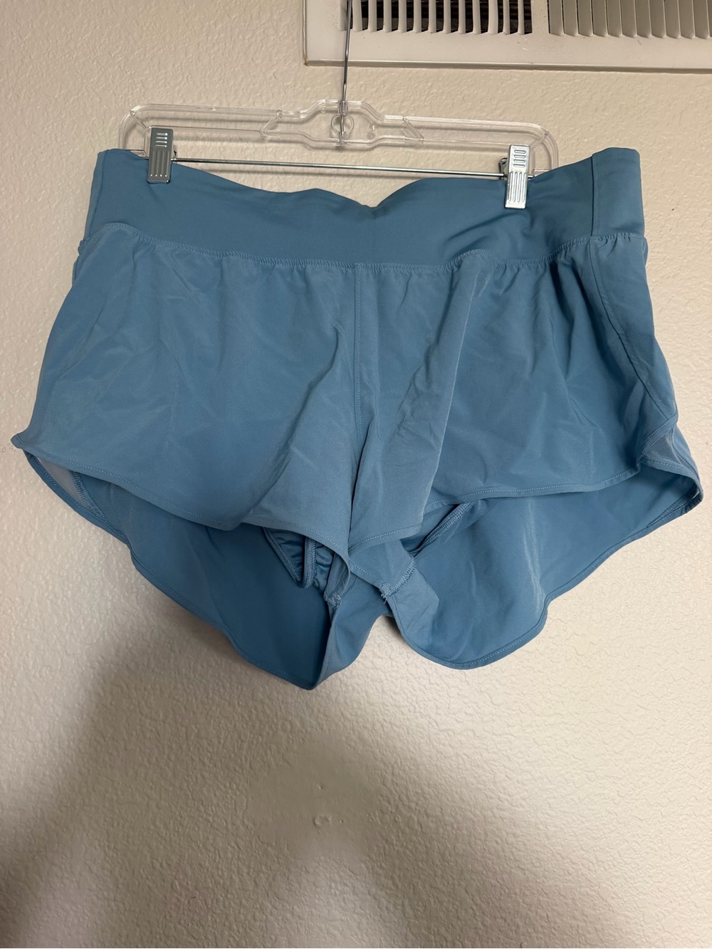 BRAND NEW Light Blue Under Armour 3” Fly-By Running Shorts